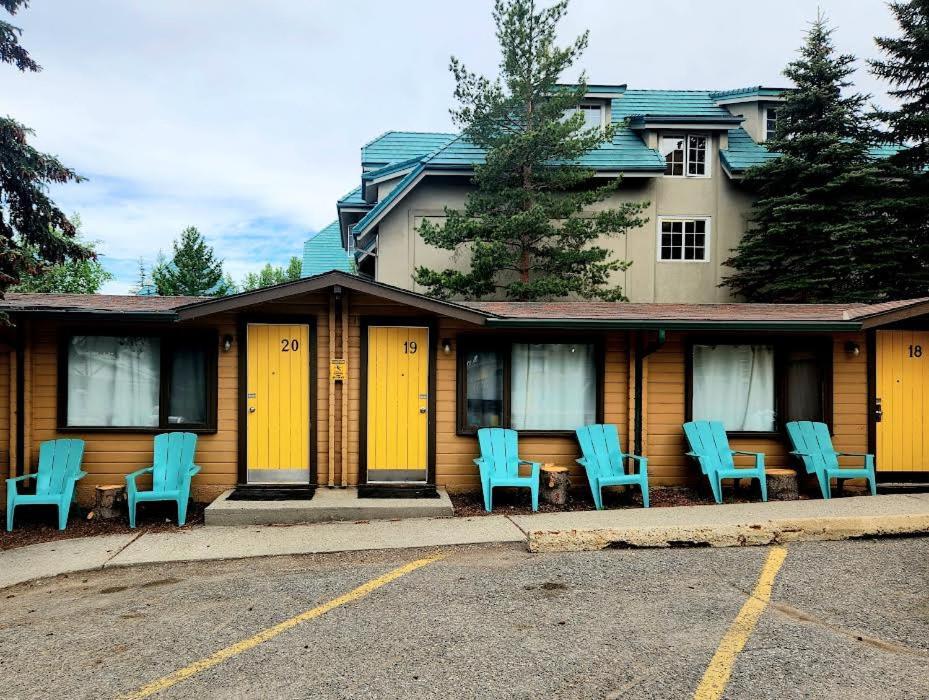 Rundle Mountain Lodge Canmore Exterior foto